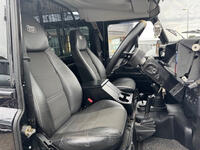 LAND ROVER DEFENDER 90