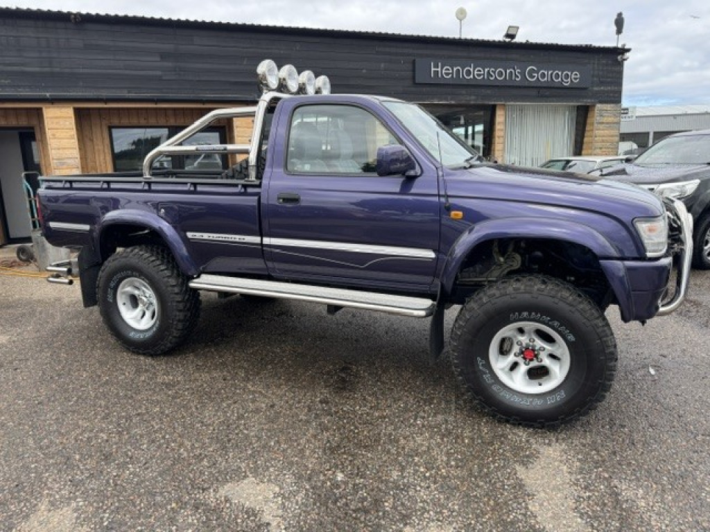 2000 Toyota HILUX